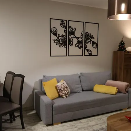 Trzy Magnolie Park Apartman *