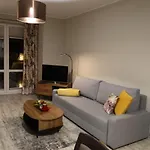 Trzy Magnolie Park Apartment